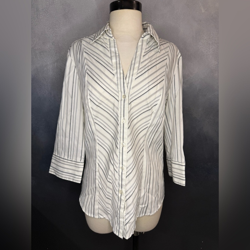 M.K.M Designs Women's Button Down Blouse - Size M